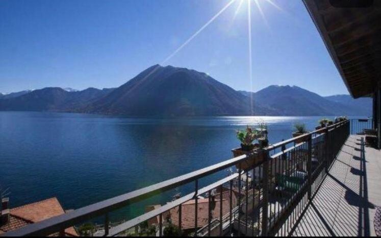 Apartmán Luxury Attico With Big Terrace Argegno Exteriér fotografie