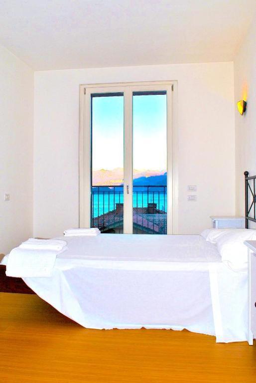 Apartmán Luxury Attico With Big Terrace Argegno Exteriér fotografie