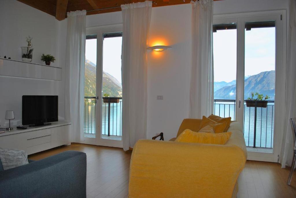 Apartmán Luxury Attico With Big Terrace Argegno Exteriér fotografie
